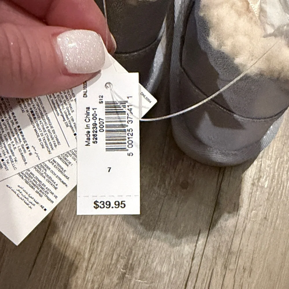 GAP Kids Iridescent Light Purple Cozy Boots with Cream Fur Trim